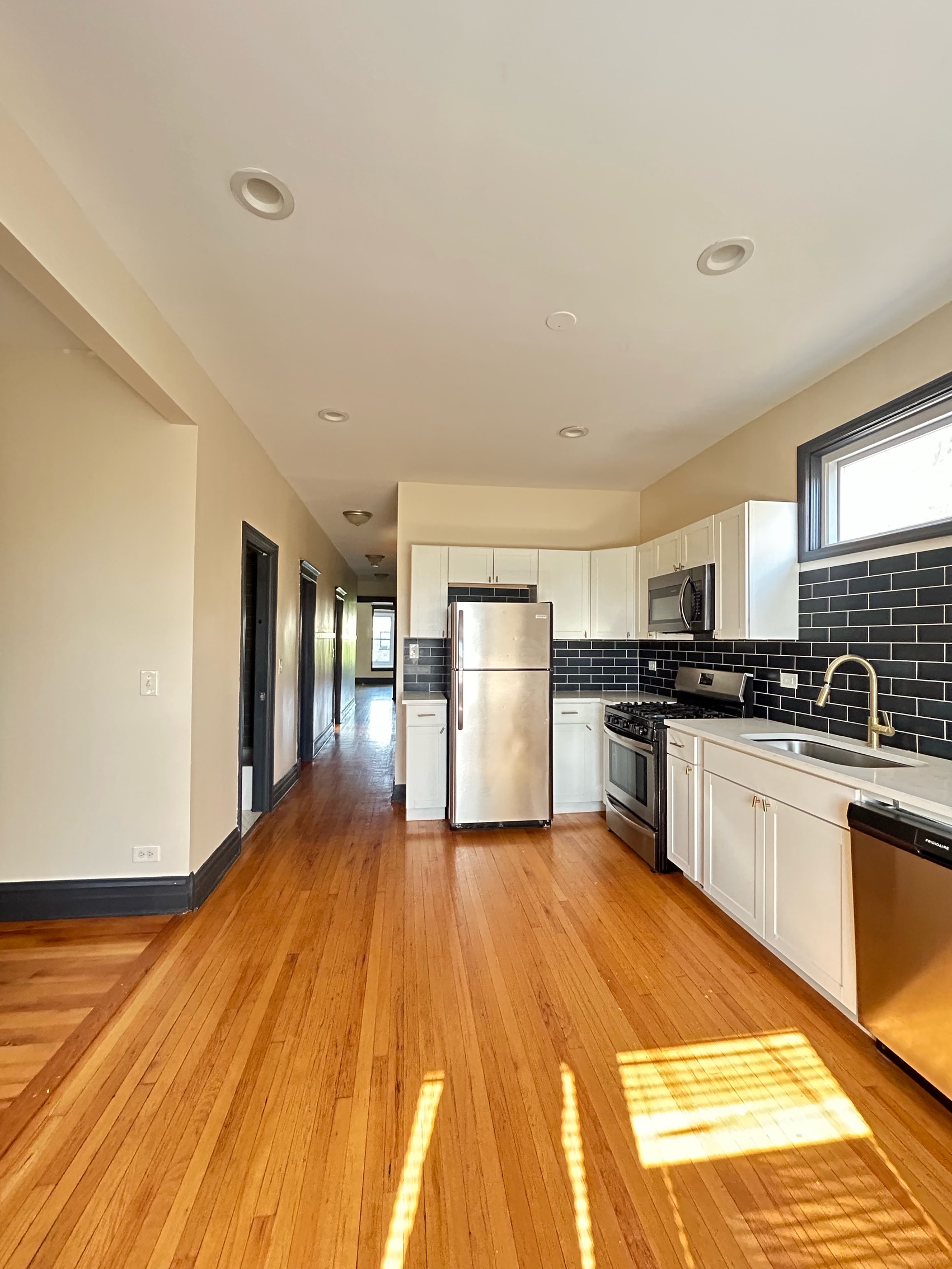 6615 South Ingleside Avenue - 2