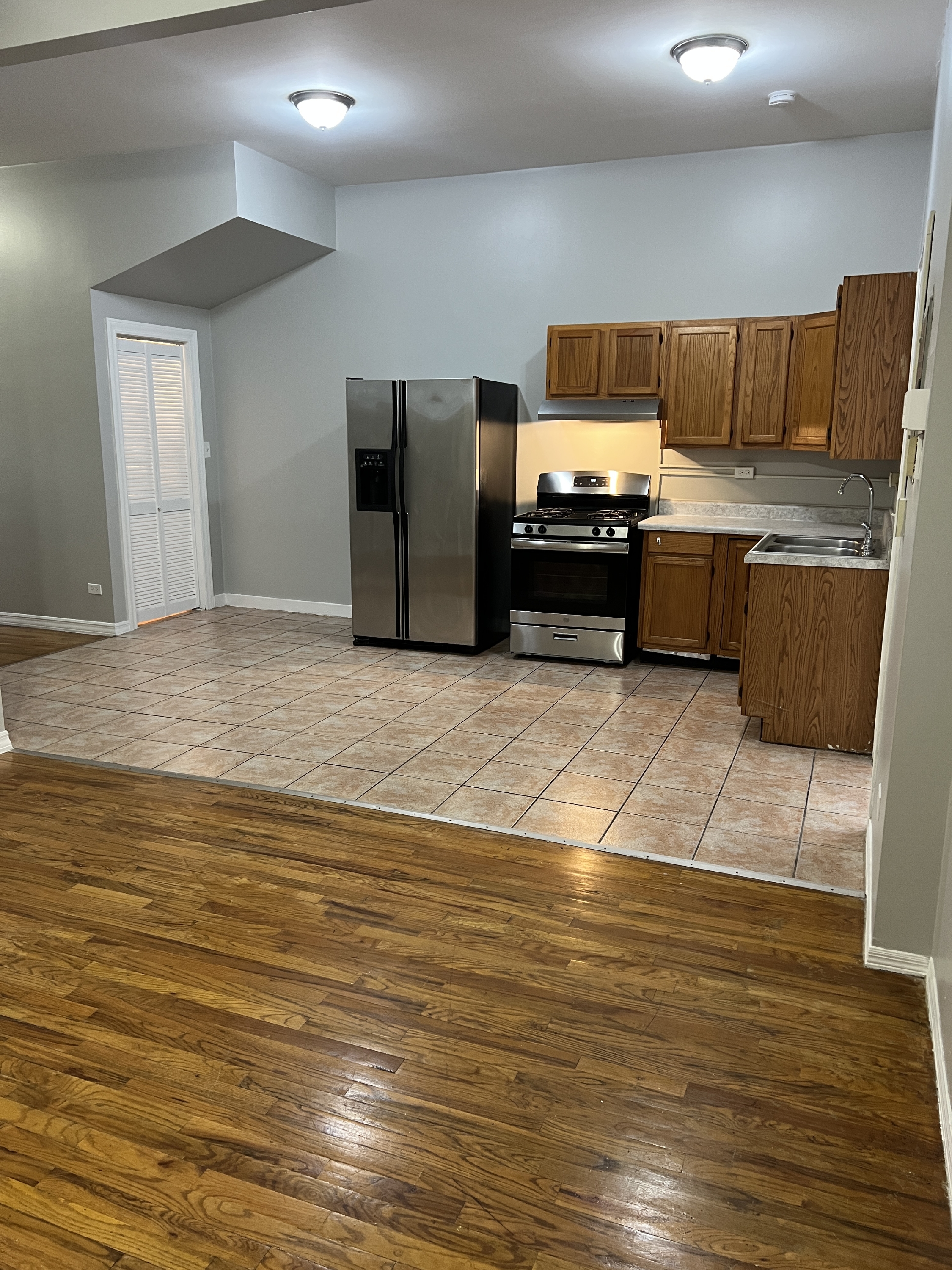 8159 South Coles Avenue - 1F