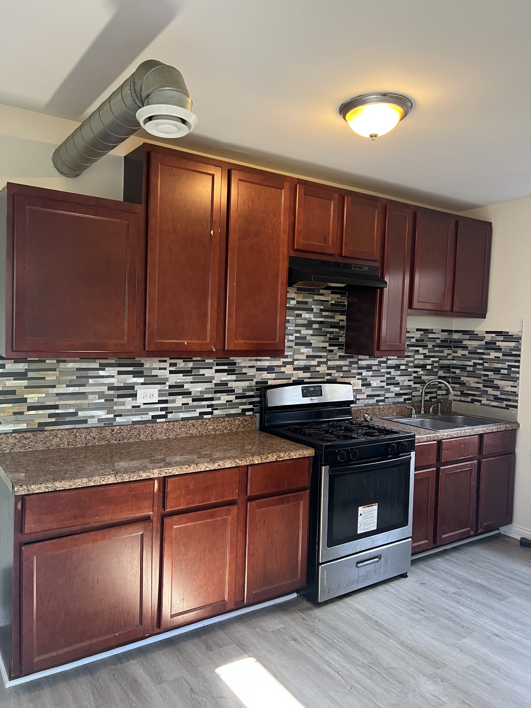 653 East 90th Place