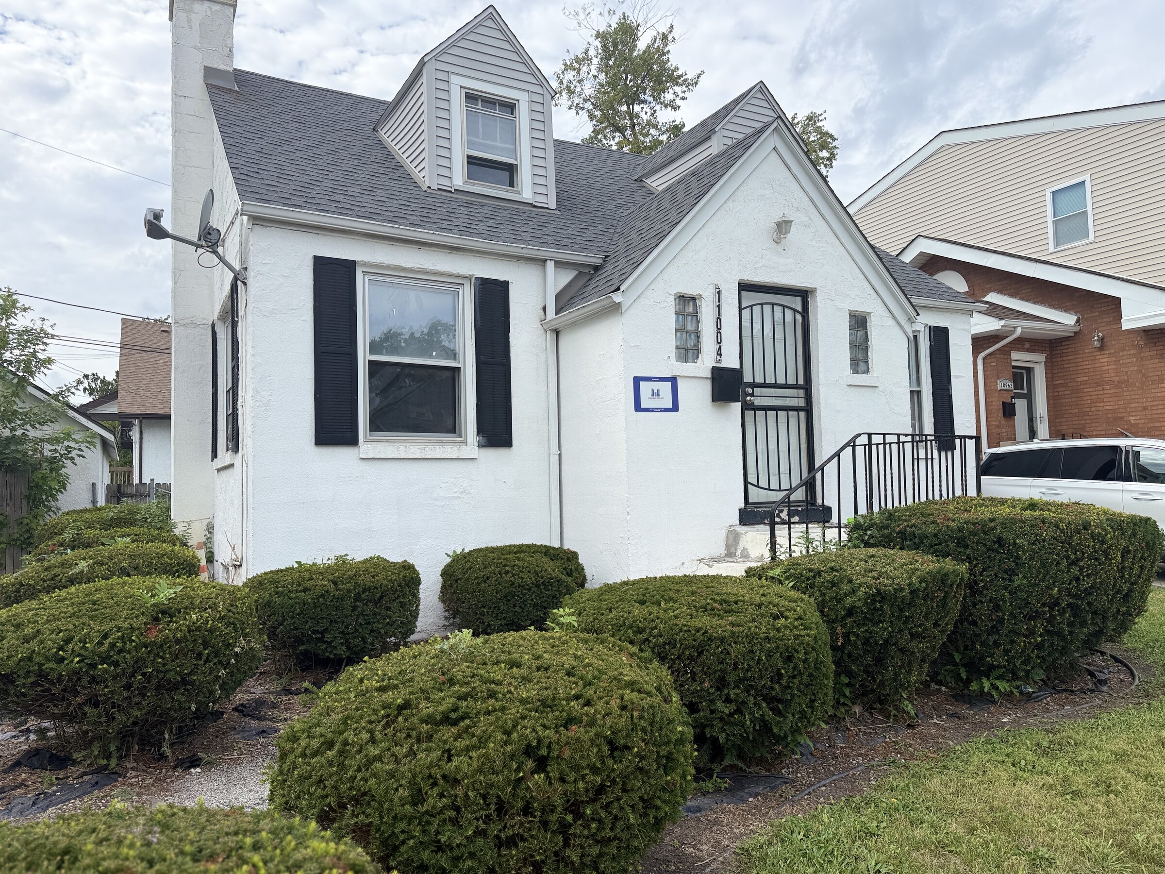 Property main image