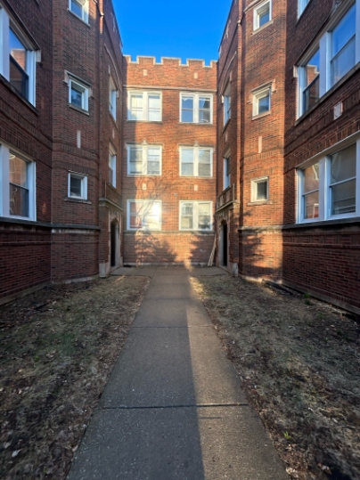 9120 South Dauphin Avenue - 1W