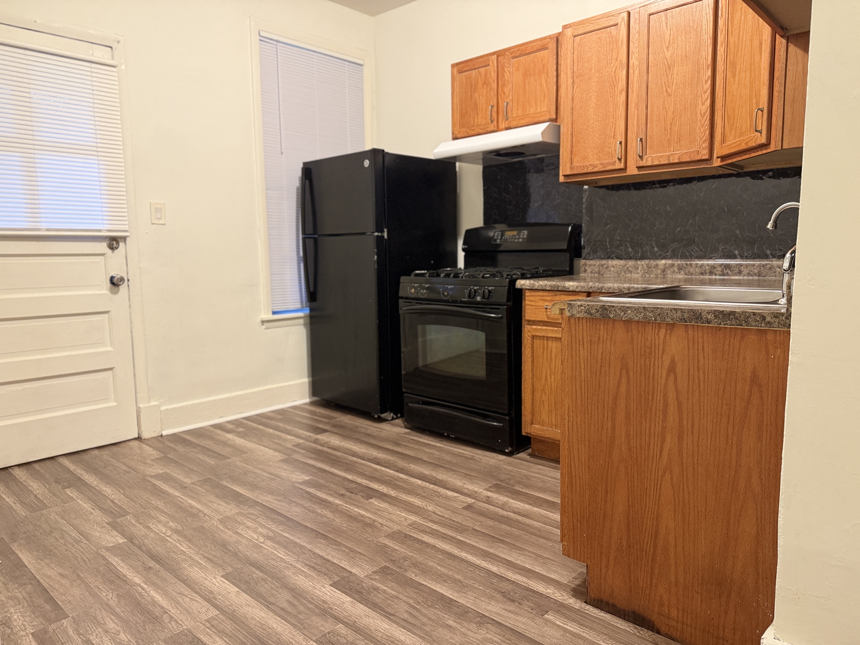 11335 South Langley Avenue #1