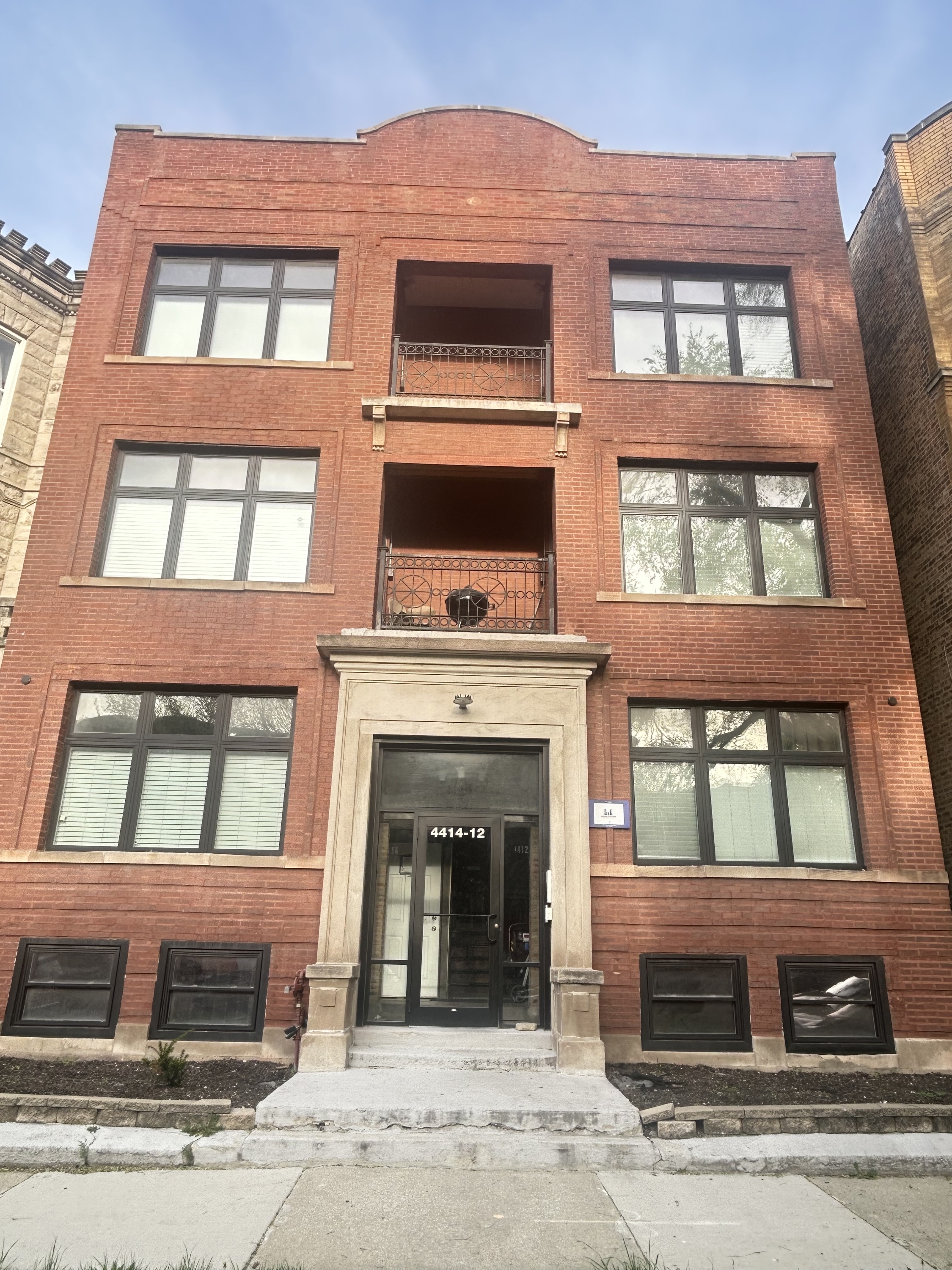 4412 South Prairie Avenue -3